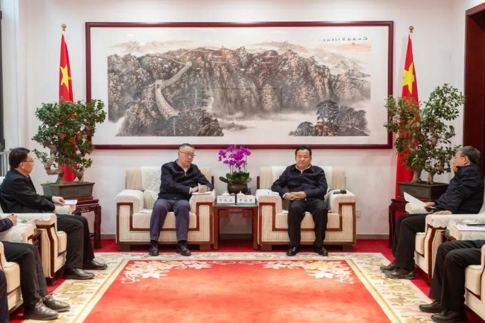 三峡集团与内蒙古电力集团座谈