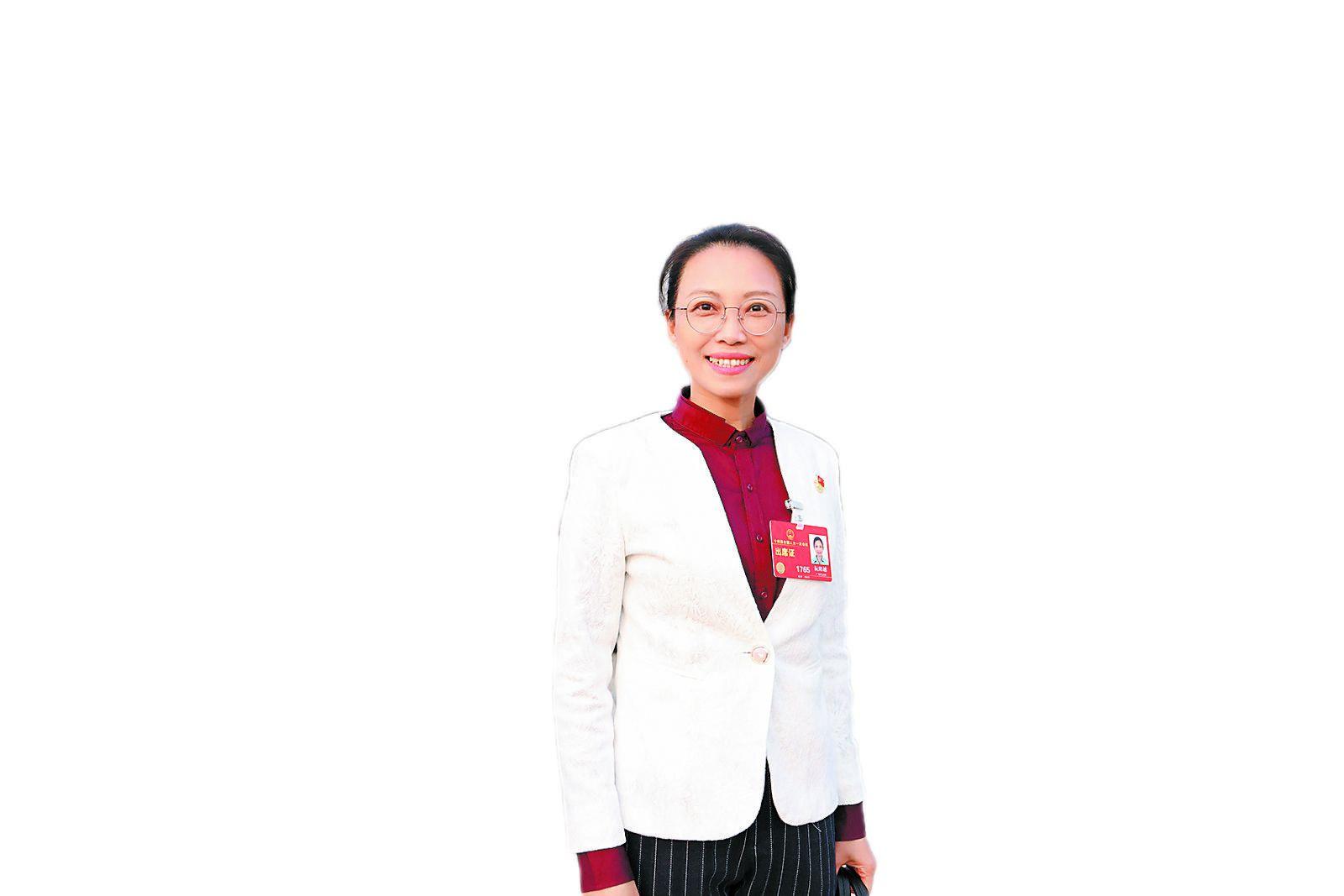 全国人大代表阮阳越：提升产业工人社会认可度 加快正规买球app排行榜平台交通产业发展