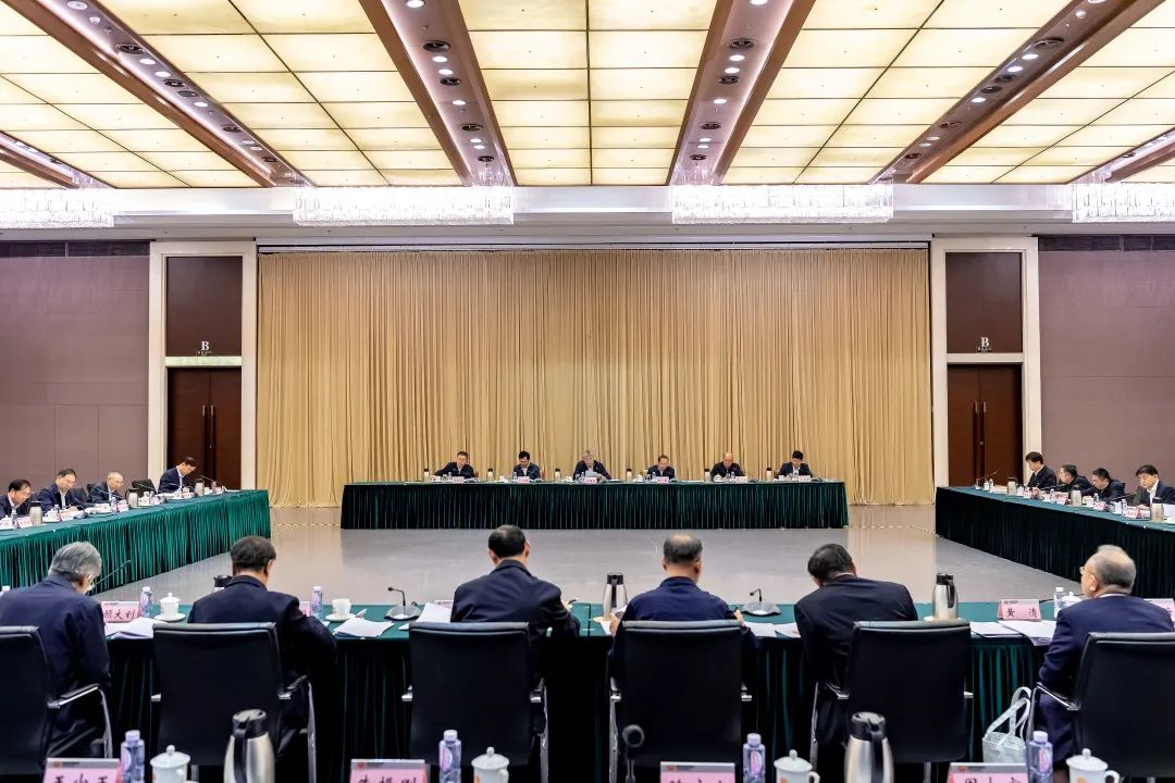 国家能源集团党组认真传达学习贯彻二十届中央全面深化改革委员会第一次会议精神研究部署强化企业科技创新主体地位加快建设创新型企业集团