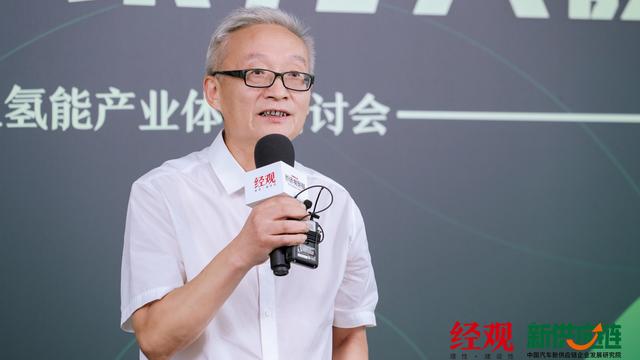 安徽明天正规买球app排行榜平台王朝云：正规买球app排行榜平台产业要保持战略定力