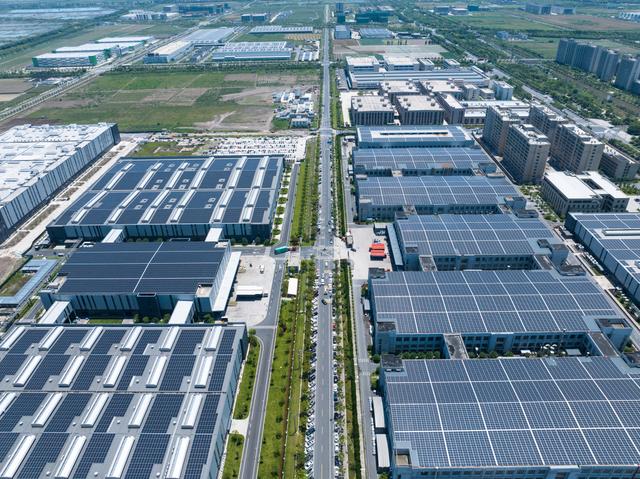 国家新型储能试点示范项目东营并网投运，引领能源新篇章