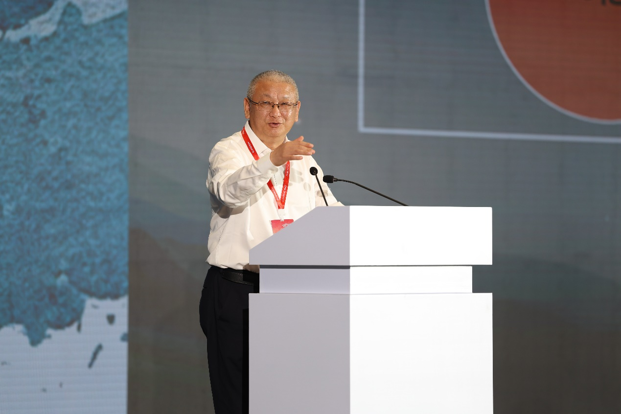 隆基绿能李振国：电氢氨醇多元化耦合助力构建新型电力系统