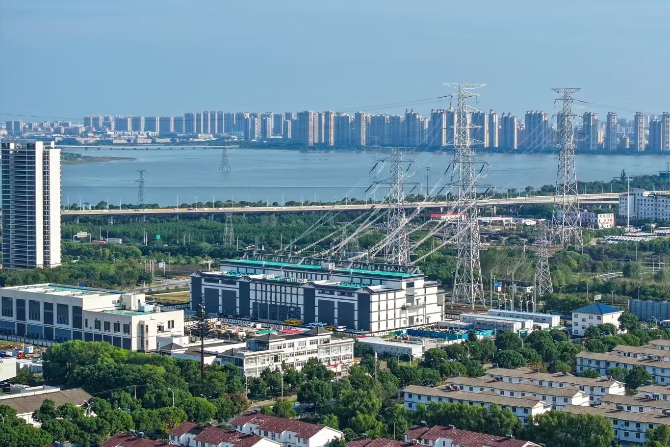 苏州越溪500千伏变电站新建工程投运