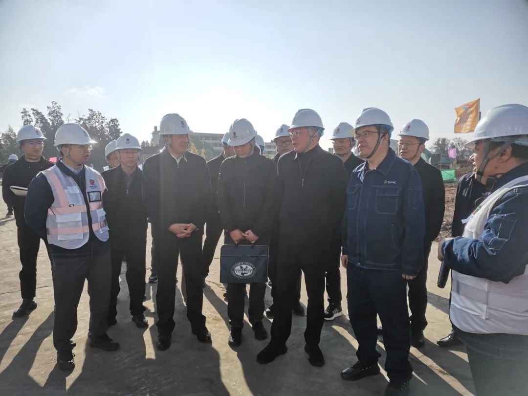 云南省能源局局长陈杰到云南国际陆良项目现场调研